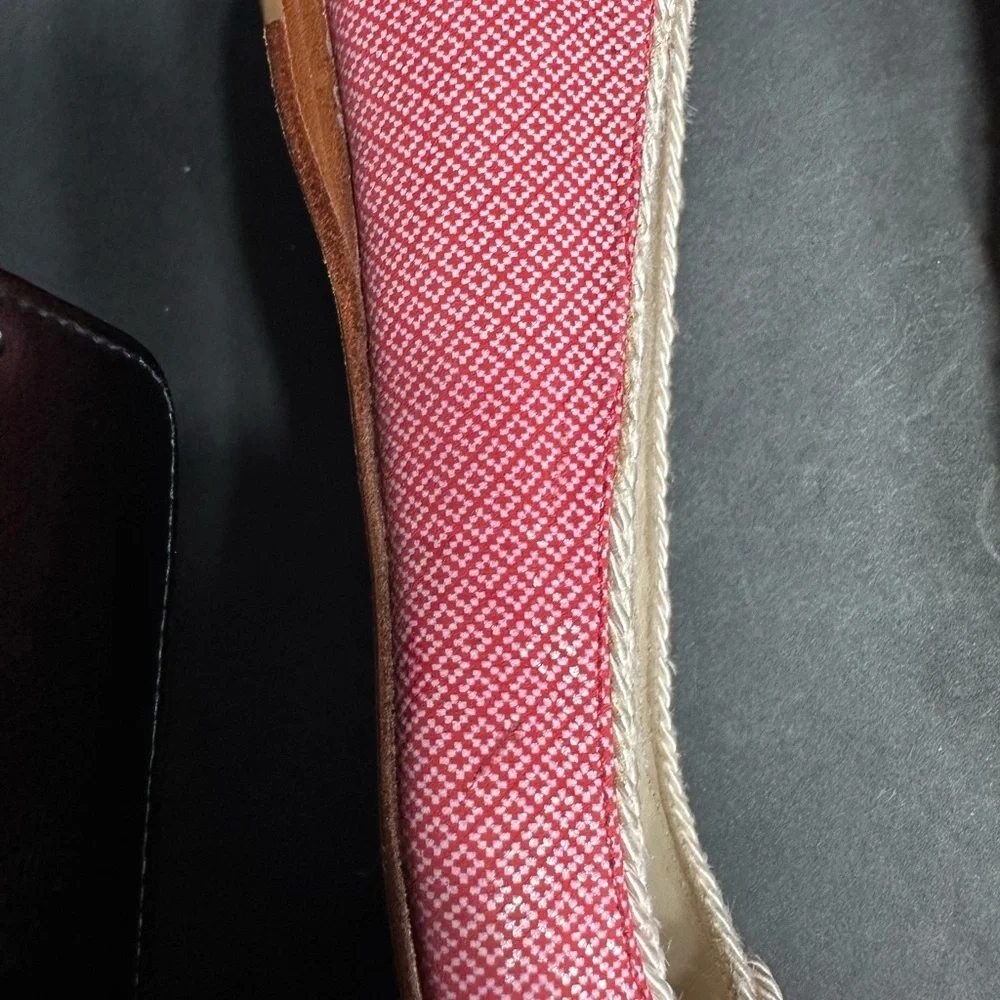Jack Rogers Women's Pink Ballet Flats size 6 pre owned Exellent condition.